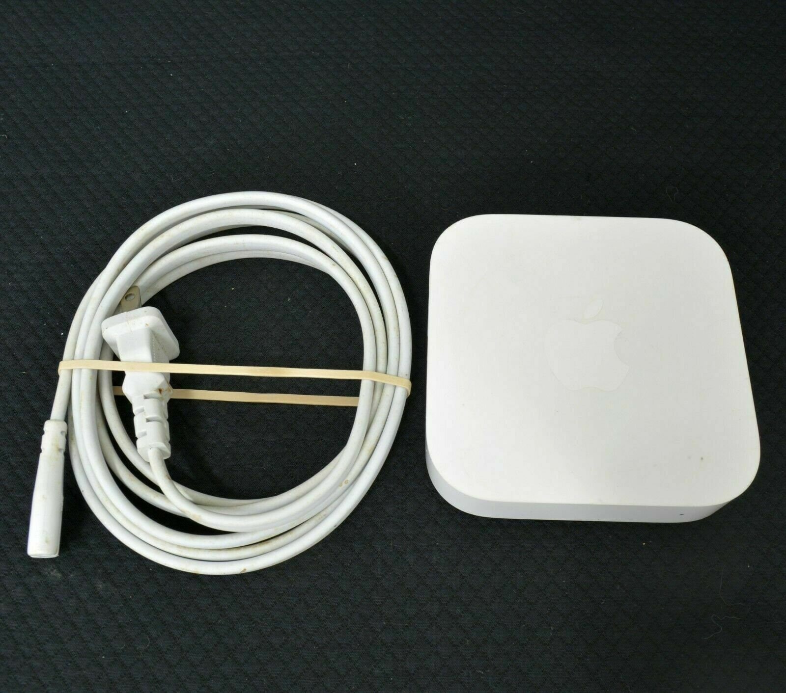 Apple AirMac Express A1392（第二世代）WiFiルーター Apple AirMac Express A1392（第二世代）WiFiルーター AirMac