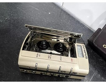 OLYMPUS Pearlcorder L400 Ultra-compact Microcassette Recorder