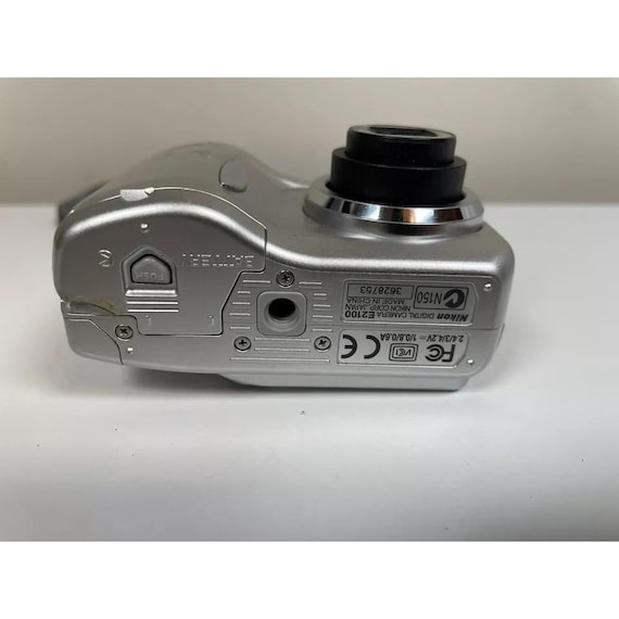 ニコン COOLPIX 2100 2.0MP デジタルカメラ - Etsy 日本