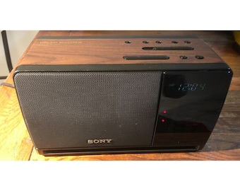 Radio despertador Sony ICF-C900 Dream Machine AM/FM con veta de madera