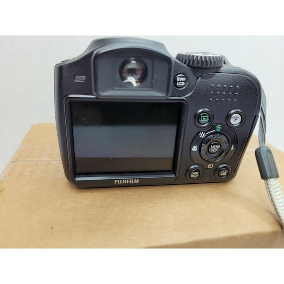Fuji Fujifilm Finepix S700 7.1MP Digital Camera W/10x Zoom - Etsy