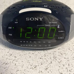 Sony ICF-CD831 Dream Machine Psys CD Player AM/Fm Radio Dual Alarm Clock Radio