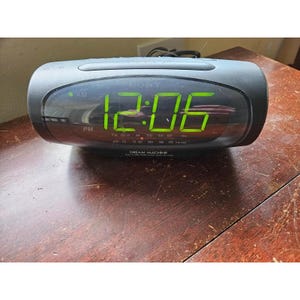Sony Dream Machine Dual Alarm FM AM Clock Radio ICF-C490 Black