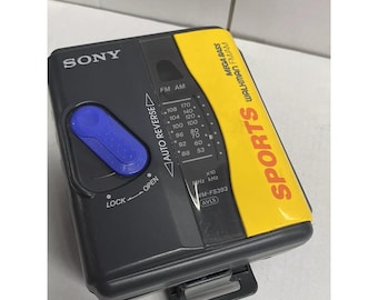 カセットテーププレーヤー：ソニー ウォークマン WM-2 レッド