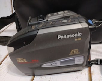 Panasonic PV-D209D Palmcorder VHS-C 150x Digital Zoom Video Camera