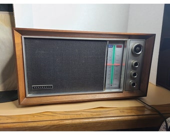 Panasonic RE-7259 FM-AM 2-Band Desktop Radio Works