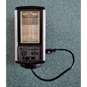 Vintage Vivitar Auto 252 Camera Flash - Tested!