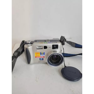 Sony DSC-S70 Cyber-Shot Digital Camera