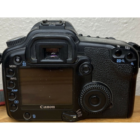 Canon EOS 30D 8.2MP Digital SLR Camera Body -  Denmark