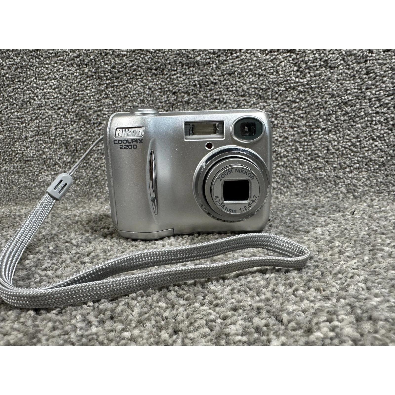 Nikon Coolpix P60 Appareil Photo numérique 8.1 MP - Noir