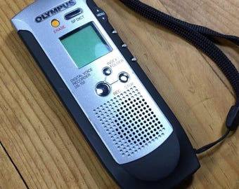 Olympus DS-150 Handheld Digital Voice & Music Recorder works great