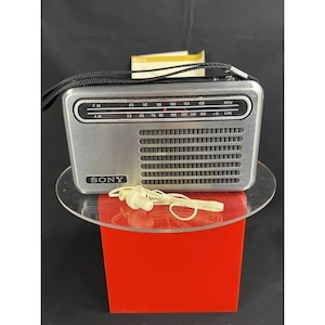 Vintage Sony AM/FM Transistor Radio TFM-6100W Tested Handheld Portable