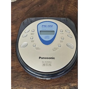 Panasonic SL-SV600J AM/Fm Stereo Radio CD Walkman Tested Great Working Condition