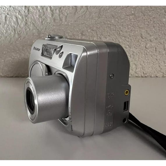 FUJIFILM | 企業情報 | ニュースリリース | デジタルカメラ