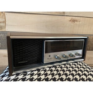 Vintage Panasonic AM/FM Radio RE-7369 9 Transistor 2 Band