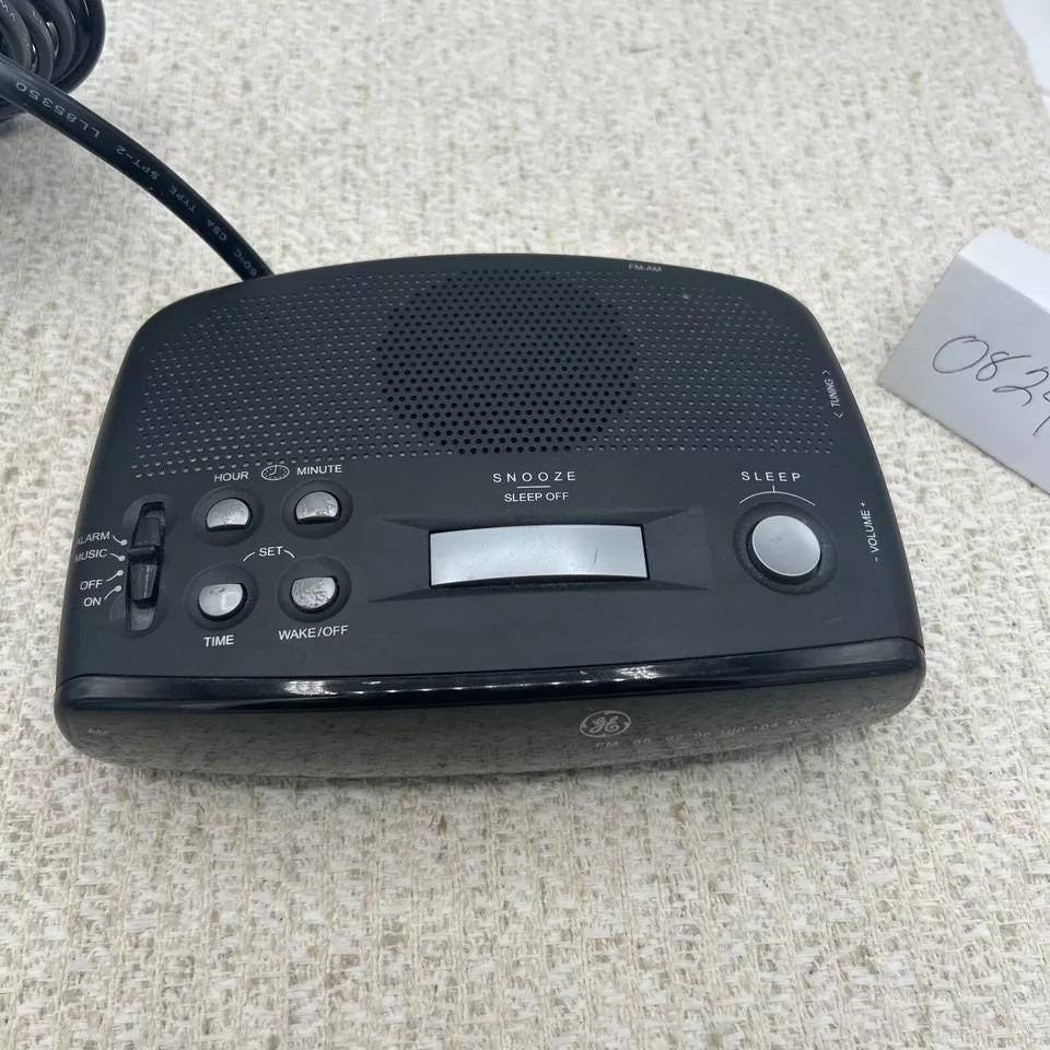 GE General Electric 7-4836B Alarm Digital AM/FM Clock Radio Works
