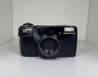 オリンパスレトロカメラ ビンテージ カメラ オリンパス スーパーズーム 115。フィルム カメラ