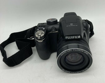 Fujifilm Finepix S4500 Compact Digital Camera