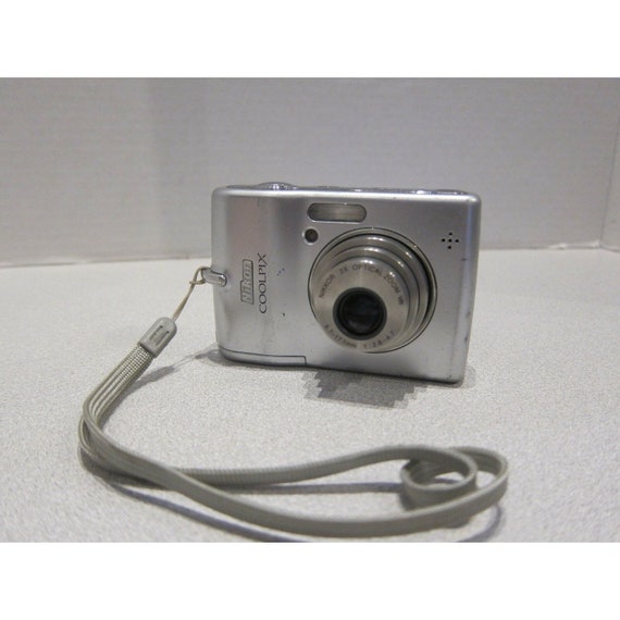 ✨動作確認済み！✨NIKON CoolPix L12 単3電池で使えます！ Amazon.com : Nikon Coolpix L12 7MP Digital Camera with 3x