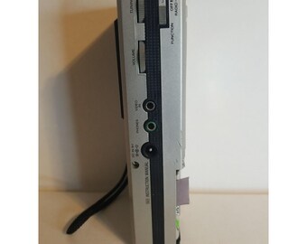 Sony Watchman FD-30A ポータブル AM/FM ラジオ/TV UHF VHF 電源オン