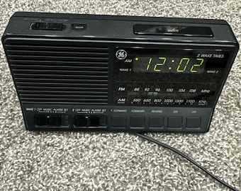 GE 7-4648A AM/FM Alarm Clock Radio 2 Wake Times General Electric Green Display