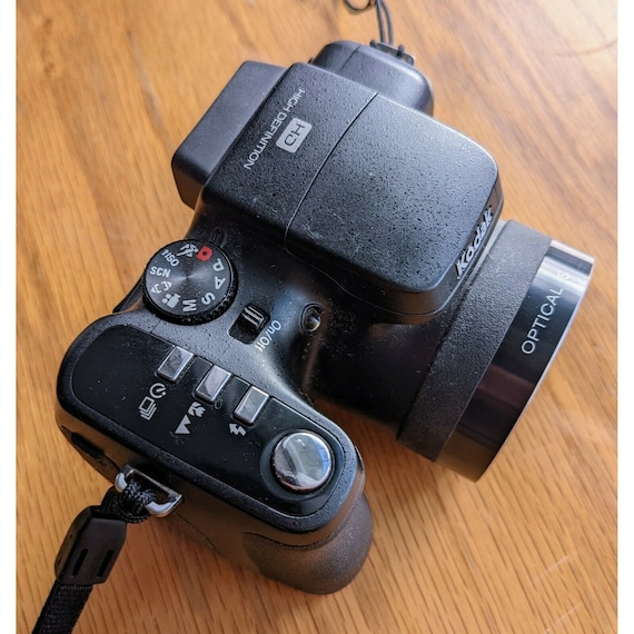 Kodak Easyshare Z1012 IS - 10.1MP 12x Optical ~ Bridge - Digital