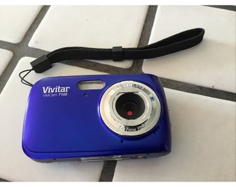 Vivitar ViviCam 7122 7.1MP Digital Camera - Blue