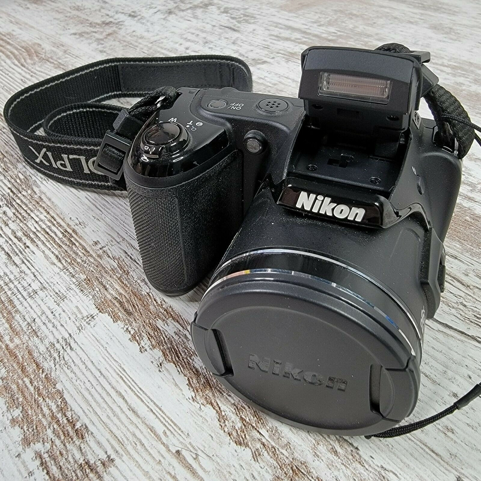 Nikon COOLPIX Style COOLPIX S80 CARDINA…