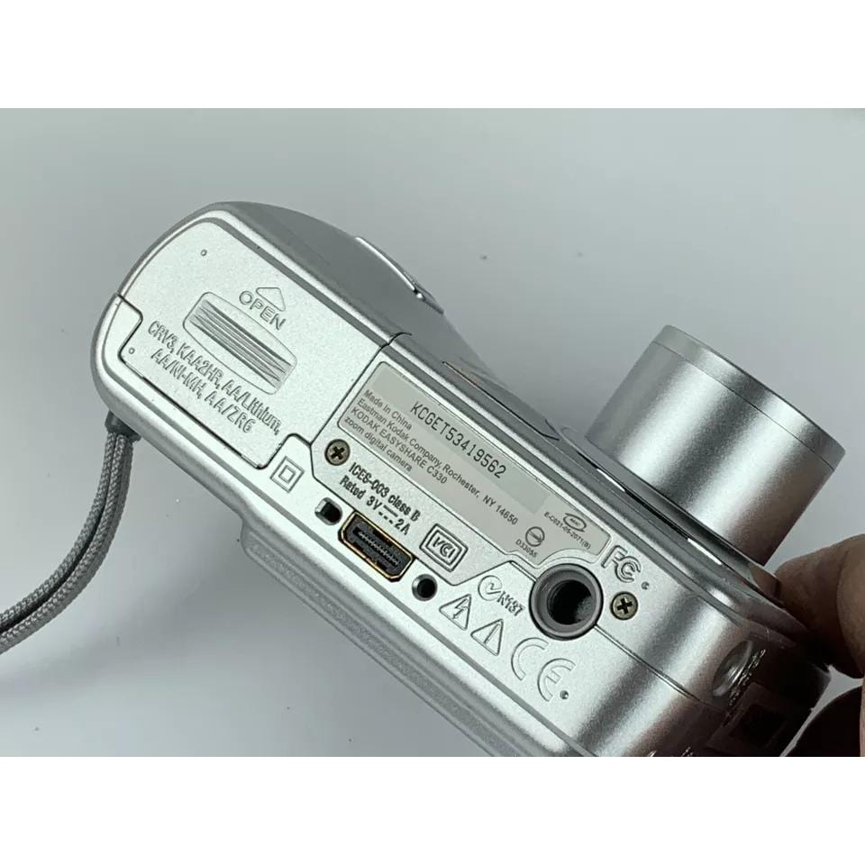 コダック イージーシェア C330 4.0メガピクセル デジタルカメラ