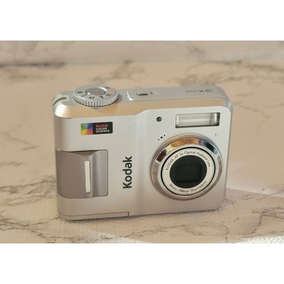 Kodak EasyShare 4.0メガピクセル コンパクトデジタルカメラ Kodak Easyshare C433 4.0MP Digital Camera - Silver - Etsy