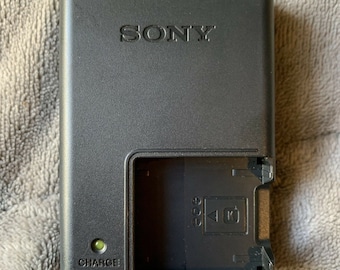 ソニー サイバーショット カメラ 壁掛けバッテリー充電器 モデル BC