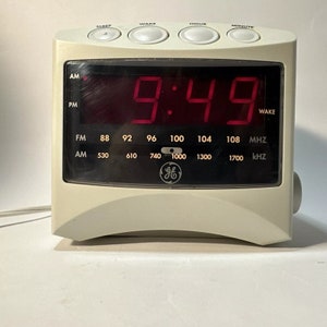 Vintage General Electric GE 7-4806A digitale wekkerradio, getest en werkend