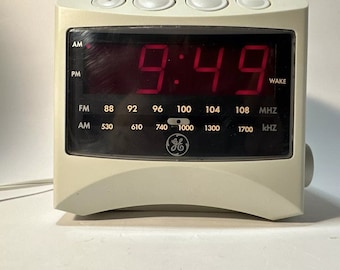 ヴィンテージ ゼネラルエレクトリック GE 7-4806A デジタル目覚まし時計ラジオ 動作テスト済み
