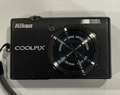 Nikon - COOLPIX S570 シルバー  M555 Amazon | Nikon デジタルカメラ COOLPIX (クールピクス) S570