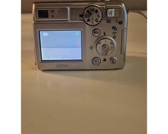 Nikon COOLPIX 7600 7.1MP デジタルカメラ - シルバー - Etsy 日本