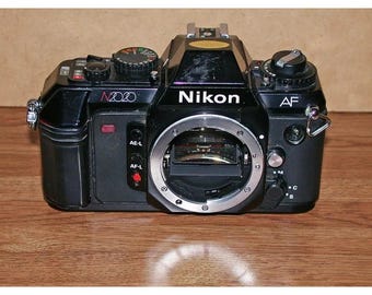 ニコン F2 フォトミック ブラック 35mm 一眼レフフィルムカメラボディ