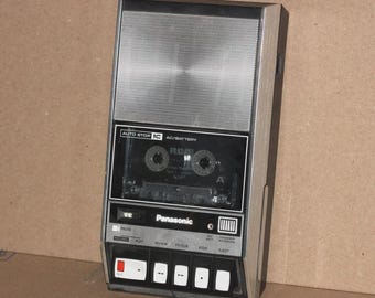 パナソニック RQ-2102 カセットポータブルレコーダー（箱付） - Etsy 日本