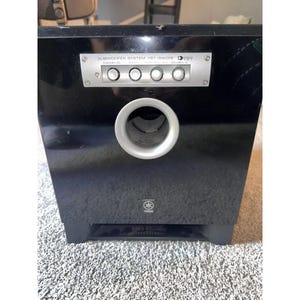 Yamaha YST-SW010 Powered Subwoofer Speaker Excellent Yamaha YST-SW010 Powered Subwoofer Speaker Excellent