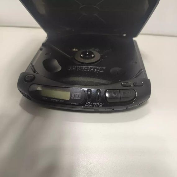 ジャンク扱い SONY Discman CD COMPACT PLAYER Sony-D141_1.jpg?crop=center&