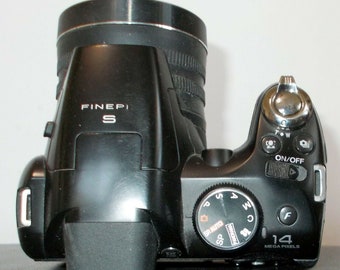 Fujifilm Finepix S4500 14MP Digital Camera with 30x Optical Lens