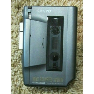 Gravador de voz cassete compacto Sanyo M 1119