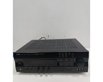 Receptor AV estéreo con sonido natural Yamaha RX-V592 sin control remoto