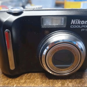 Nikon Coolpix P1 - Etsy