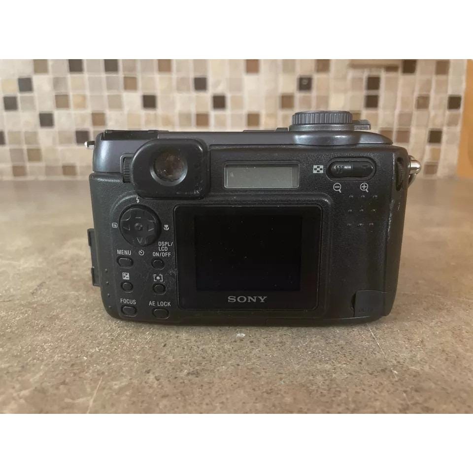Sony DSC-S85 Cyber-shot 4.1MP Digital Still Camera With 3x Optical