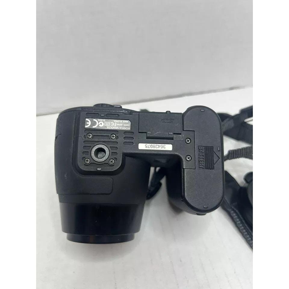 Buy Konica Minolta Dimage Z3 4.0 MP Digital Camera Online in India