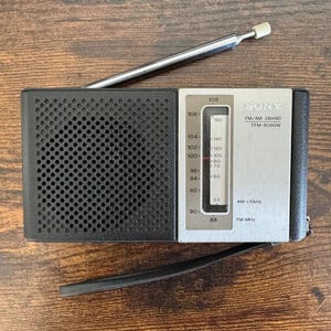 Vintage Sony TFM-6060W AM/FM Portable Radio