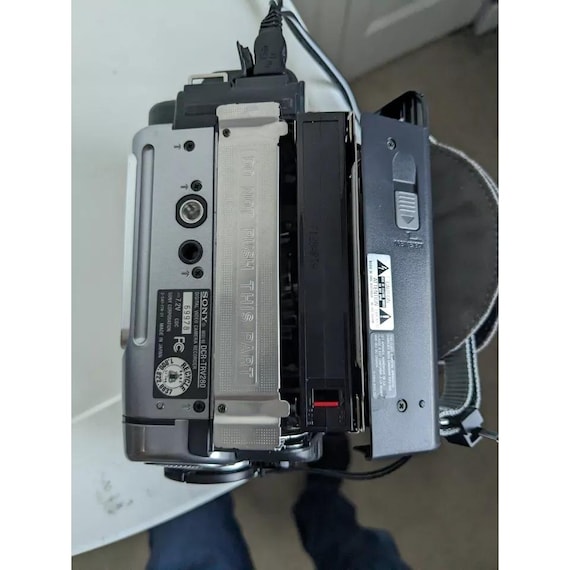 SONY HANDYCAM Video8 CCD-TR280 ② Sony Handycam DCR-TRV280 Digital-8 Camcorder for sale online