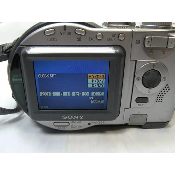 Sony Mavica MVC-CD300 3.3 MP Digital Camera - Silver for