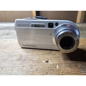 Sony Cyber-Shot DSC-P150 7.2MP Digital Camera Silver Tested