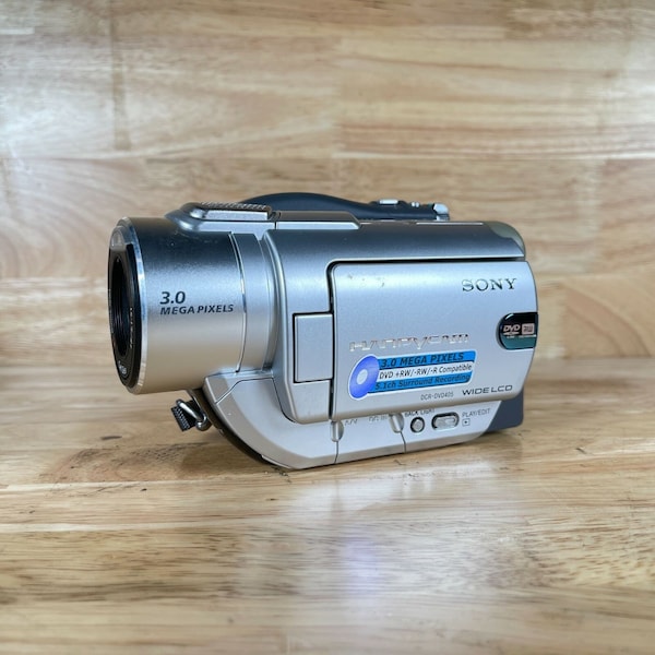 Sony HandyCam DCR-DVD405 Digital Camcorder